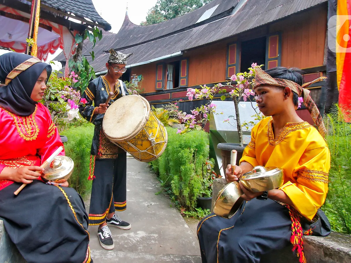 Alat Musik Tradisional Lampung dan Cara Memainkannya