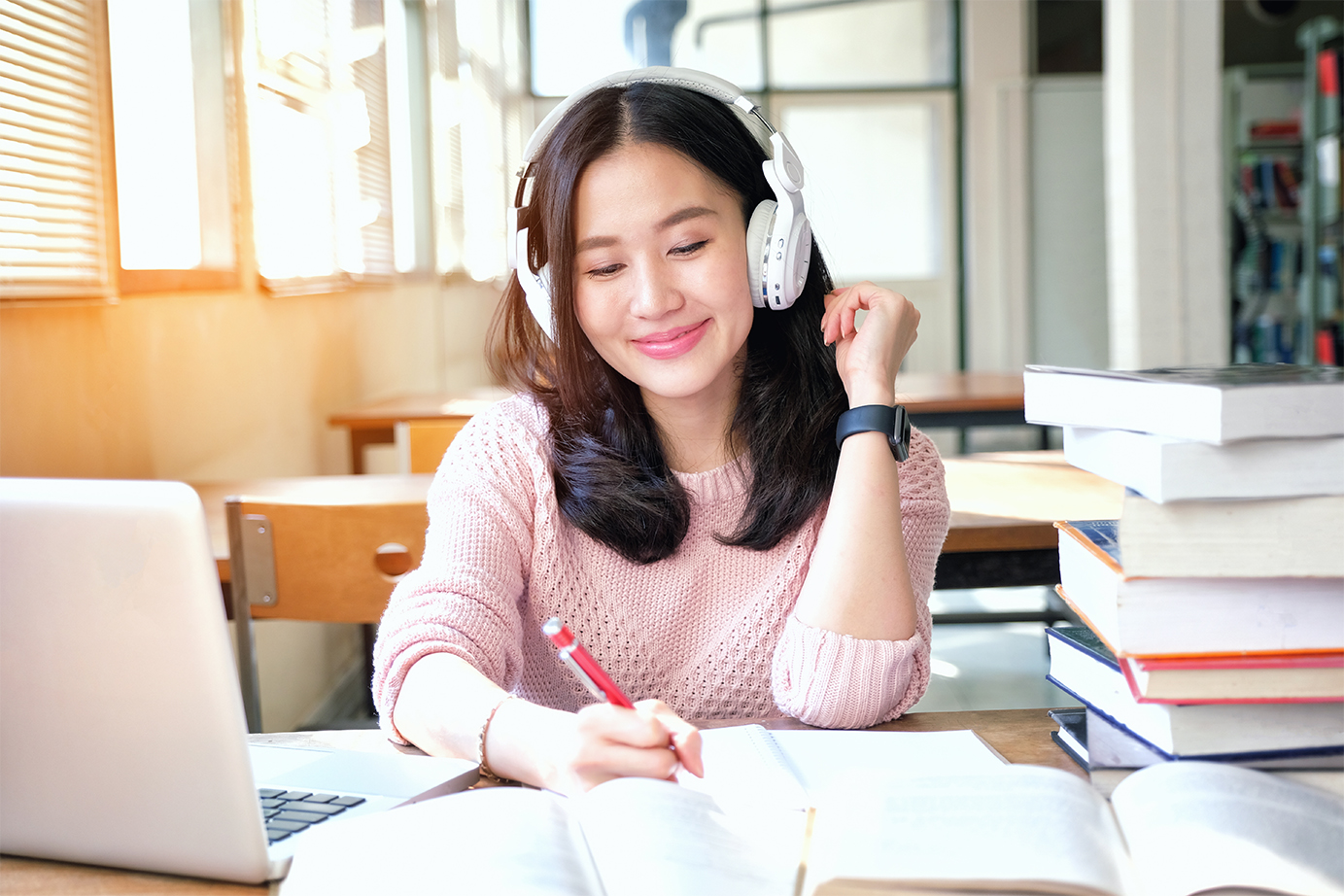 Lagu yang Cocok Didengarkan Saat Sedang Lelah